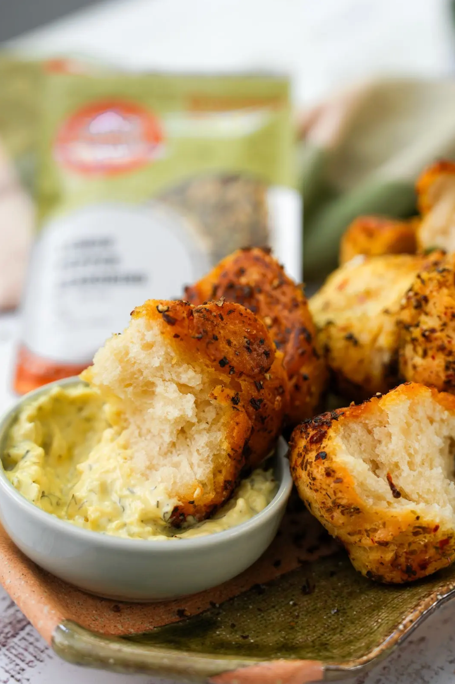 Lemon Pepper Pull-apart Bread