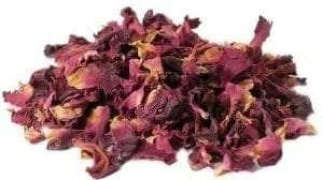 Rose petals ** 8g